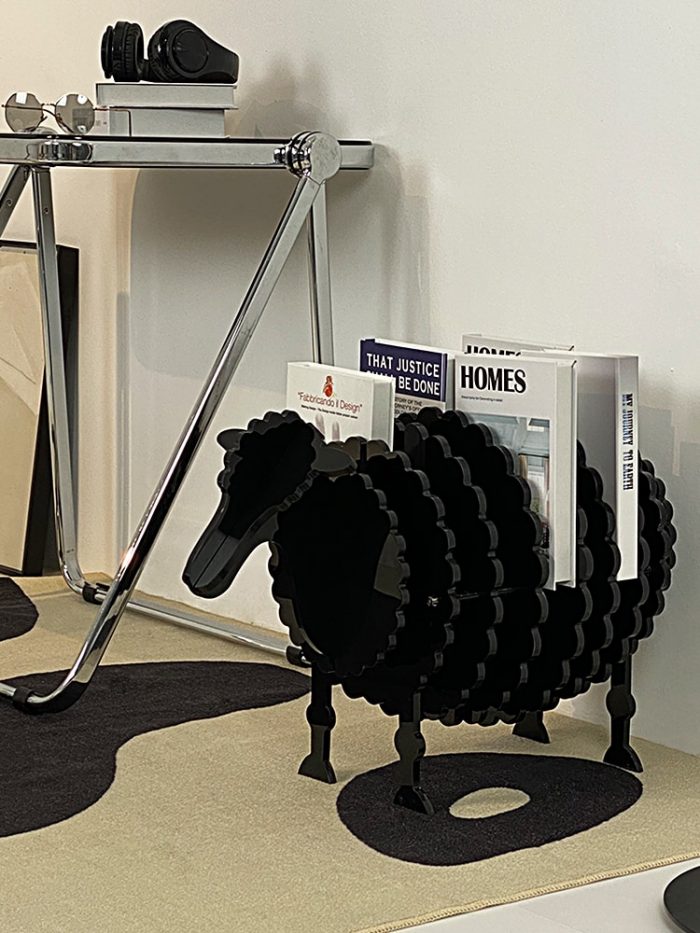 Home Design Creative Art Sheep Bookshelf Window Floor Decoration Animal Ornaments Acrylic Shelf Living Room Decor Nordic Bookshe 2