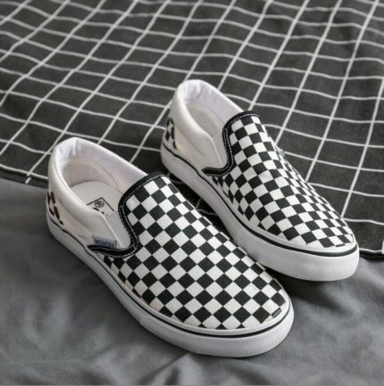 Casual Men designer Shoes women Chessboard canvas shoe Flats Breathable Lace-Up Mixed Colors Loafers lovers Sneakers 1