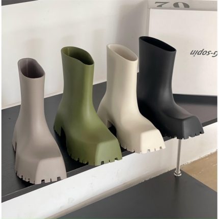 Luxury Women Boots Fashion Platform Rain Boots Waterproof Non-slip Short Boot Square Toe Soft Leather Comfy Women Designer Boots 1