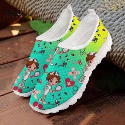 New Cartoon Nurse Doctor Print Women Sneakers Slip Summer Planos Mesh Flats Shoes Breathable on Shoes Zapatos Shoes Light 1