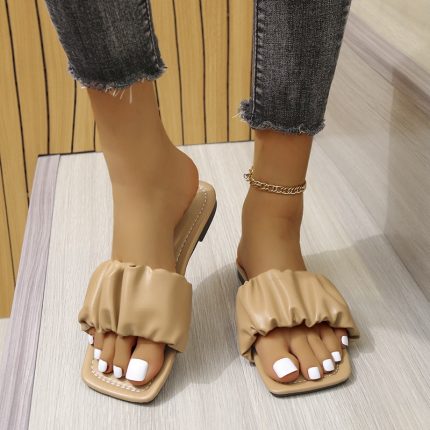 Pleated Design Women Slippers Flat Bottom Non-slip Outdoor Beach Woman Sandals  Comfortable Solid Color Slides Summer New Shoes 2