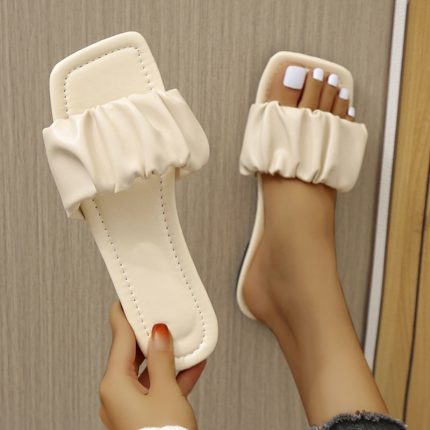 Pleated Design Women Slippers Flat Bottom Non-slip Outdoor Beach Woman Sandals  Comfortable Solid Color Slides Summer New Shoes 1