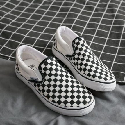 Casual Men designer Shoes women Chessboard canvas shoe Flats Breathable Lace-Up Mixed Colors Loafers lovers Sneakers 2